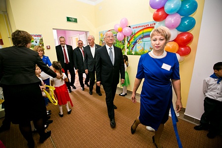 Юрий Берг принял участие в открытии нового детского сада 